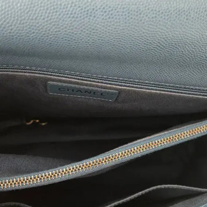 [BUNJANG] Chanel Coco Handle Large Flap Bag / 샤넬 코코 핸들 라지 플랩백