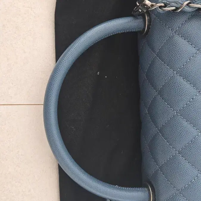 [BUNJANG] Chanel Coco Handle Large Flap Bag / 샤넬 코코 핸들 라지 플랩백