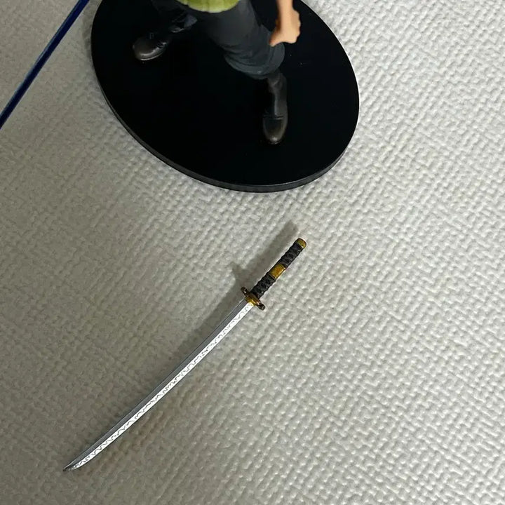 [BUNJANG] One Piece Roronoa Zoro Figure / (전시만 해 둔 상품, 박스x) 원피스 롤로노아 조로 피규어