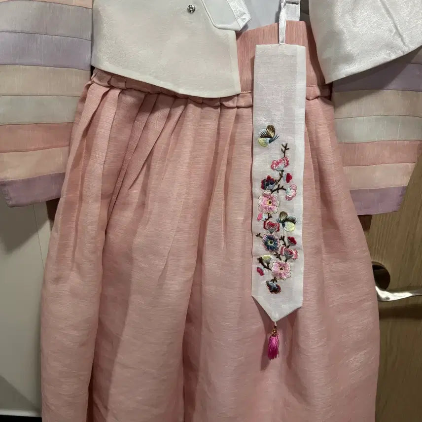[BUNJANG] I로운 의상실 Girl's Hanbok Set (Size 5) / 이로운의상실 여아 한복 5호 (배자, 헤어핀 포함)