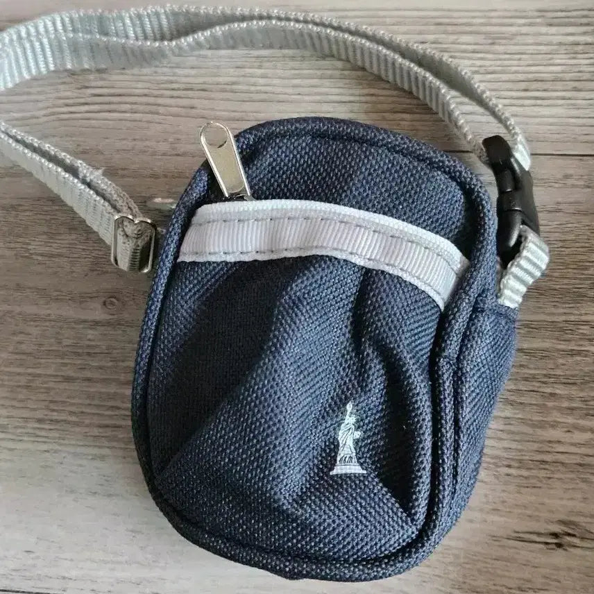 [BUNJANG] East Boy Mascot 2 Mini School Bag Gacha / 이스트보이 미니 스쿨백 마스코트2 가챠 가방가챠 인형가방