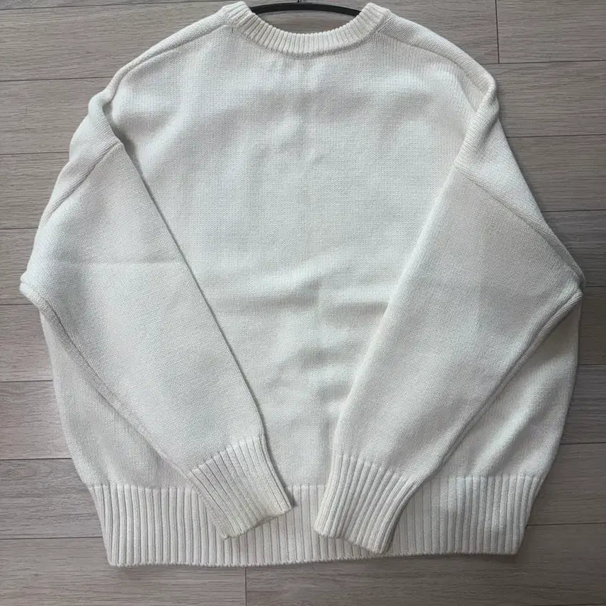 [BUNJANG] BTS Big Logo Knit / 아미 빅로고 니트 (정품)