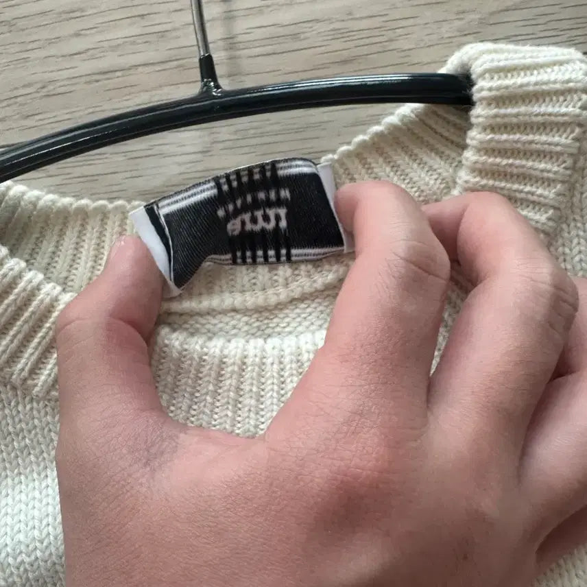 [BUNJANG] BTS Big Logo Knit / 아미 빅로고 니트 (정품)