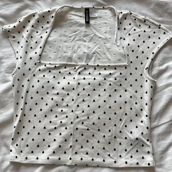[BUNJANG] H&amp;M Sleeveless Top / H&amp;M 에이치앤엠 슬리브 탑
