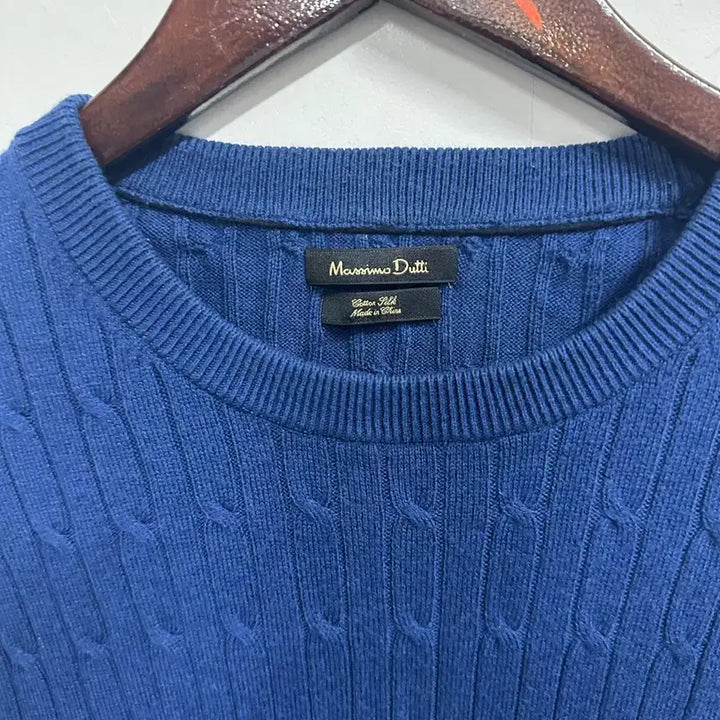 [SOLD OUT] [만원 아라비아빈티지]마시모두띠 네이비 케이블 니트 105