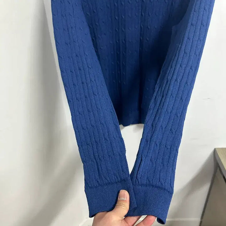 [SOLD OUT] [만원 아라비아빈티지]마시모두띠 네이비 케이블 니트 105
