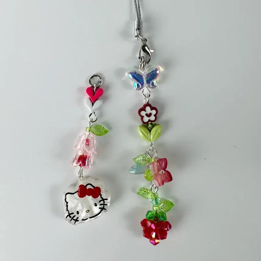 [BUNJANG] Classic Kitty Strawberry Beads Keyring / 고전키티-비즈 딸기 키링 폰스트랩 (매탈,글라스등)
