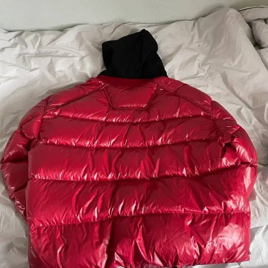 [BUNJANG] Junji Detachable Hooded Padded Jacket / 준지 후드 디테처블 168 유광 패딩