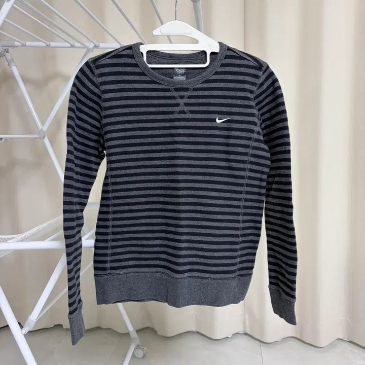 [BUNJANG] Nike Stripe Long Sleeve T-shirt / 나이키 스트라이프 긴팔 티셔츠 맨투맨