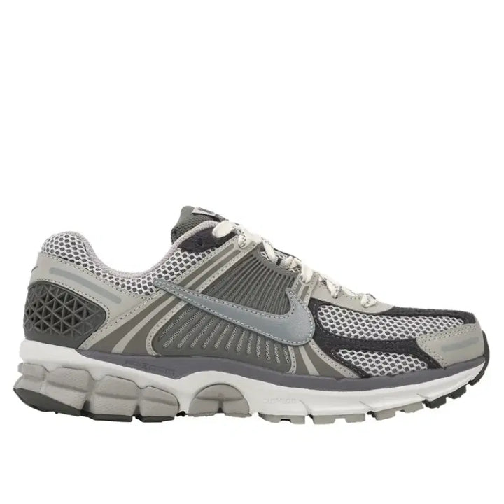 [BUNJANG] Nike Zoom Vomero 5 Premium "Light Iron Ore &amp; Flat Pewter" Sneakers / 나이키 줌 보메로 5 프리미엄 라이트 아이언 오어 앤 플랫 퓨터