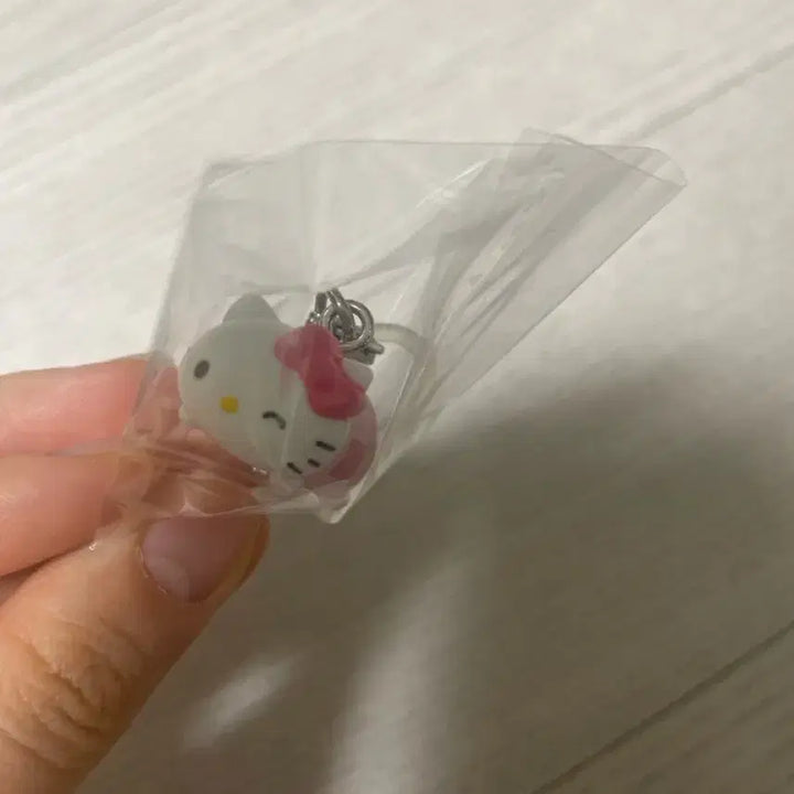 [BUNJANG] Sanrio Hello Kitty Beanbag Gacha Marker / 산리오 콩주머니 메지루시 가챠 키티 헬로키티