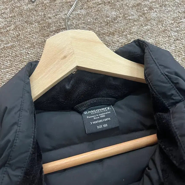 [BUNJANG] Discovery Goose Down Padded Vest 100 / 디스커버리 구스다운 패딩 조끼 100