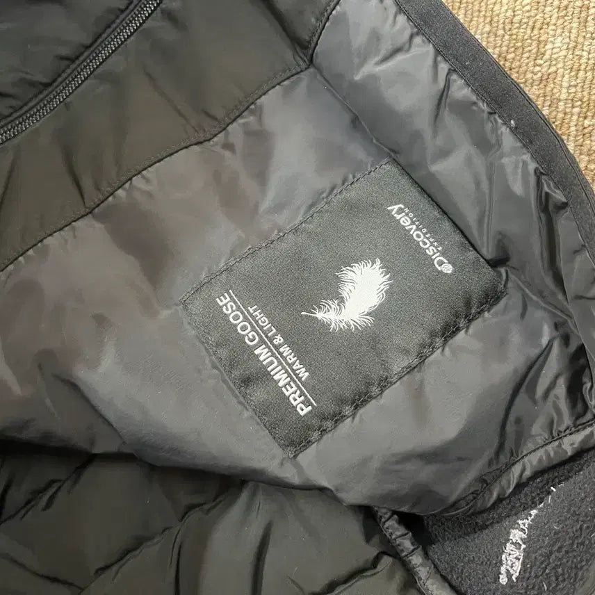 [BUNJANG] Discovery Goose Down Padded Vest 100 / 디스커버리 구스다운 패딩 조끼 100