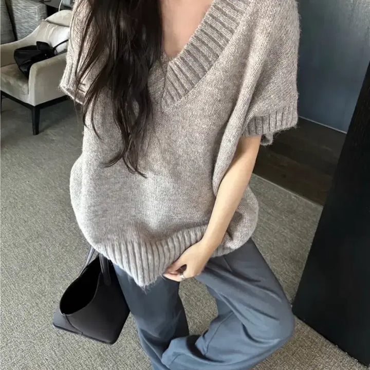 [BUNJANG] V-Neck Beige Knit Vest / 브이넥 반팔 니트  베이지 루즈핏 니트조끼 베스트