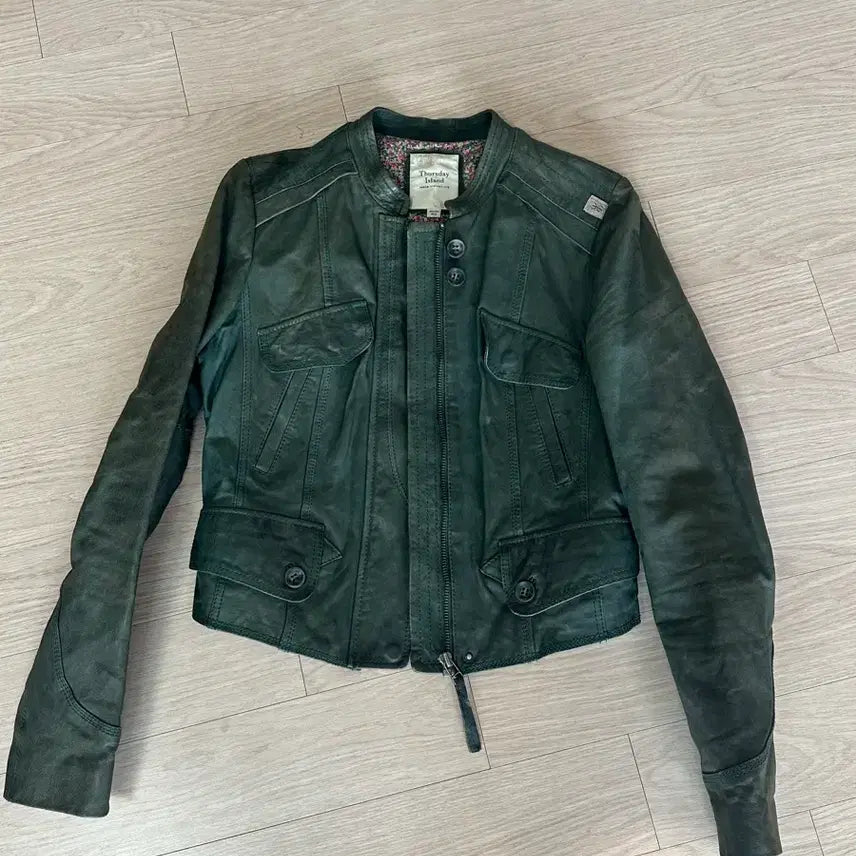 [BUNJANG] Thursday Island Lambskin Leather Cropped Rider Jacket Size 85 / 써스데이아일랜드 양가죽자켓 85사이즈 판매
