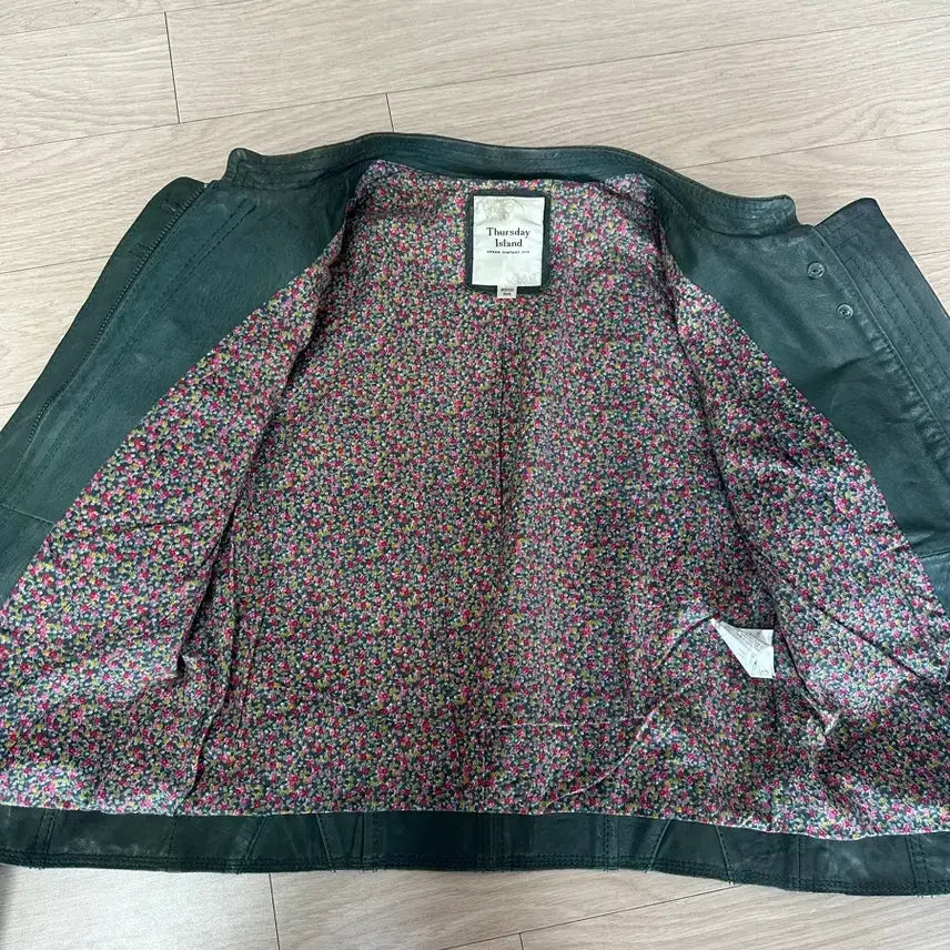[BUNJANG] Thursday Island Lambskin Leather Cropped Rider Jacket Size 85 / 써스데이아일랜드 양가죽자켓 85사이즈 판매