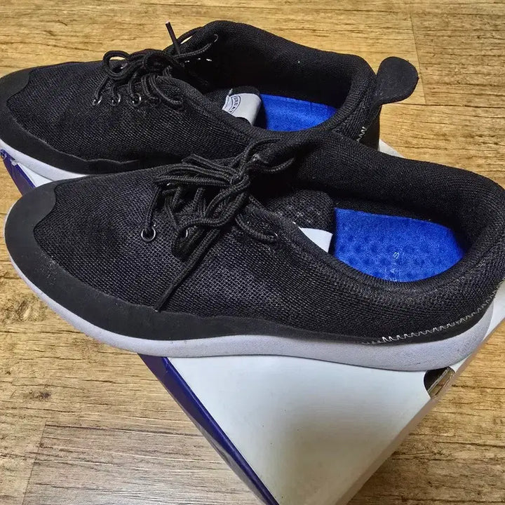 [BUNJANG] Greats All Black Sneakers / 그레이츠 Greats 올블랙 스니커즈