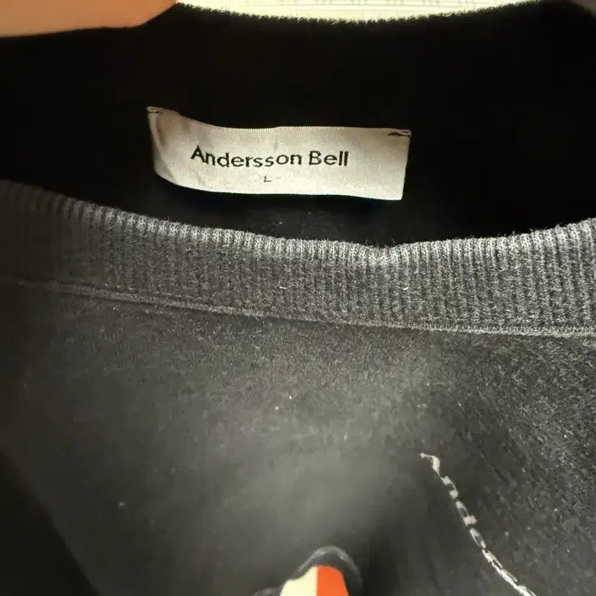 [BUNJANG] Andersson Bell Cropped Sweatshirt / 앤더슨벨 크롭 맨투맨