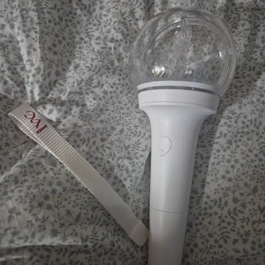 [SOLD OUT] 아이브 IVE 응원봉 ver.1 (공식)