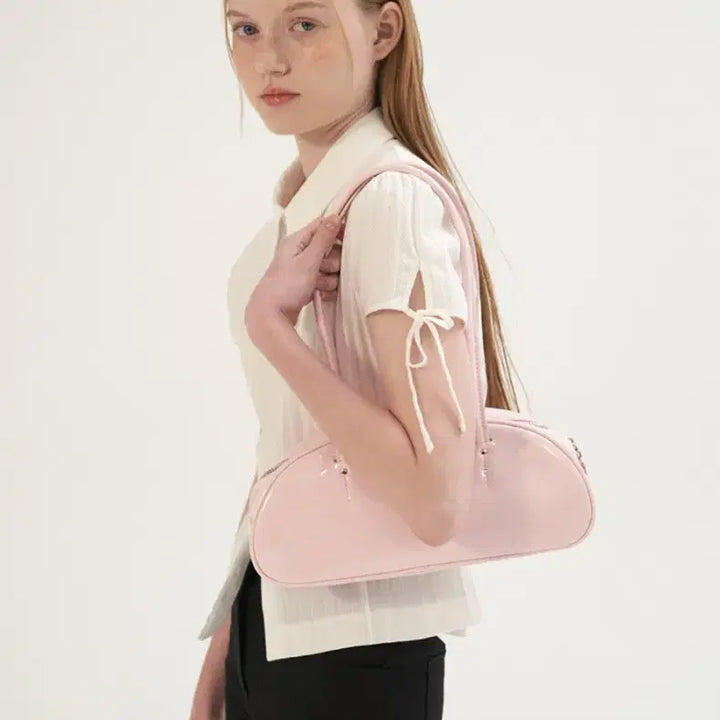 [BUNJANG] Somewhere Butter Glossy Baguette Bag Light Pink / (새상품) 썸웨어버터 글로시 바게트백 라이트 핑크