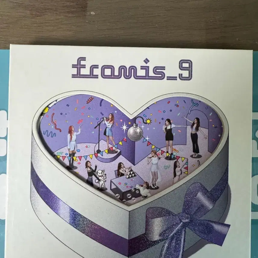 [BUNJANG] fromis_9 From.9 Love Bomb Album / fromis_9 From.9 앨범 love bomb앨범 팔아요
