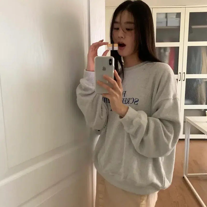 [BUNJANG] Ribbon Light Gray Sweatshirt / 리본빛 그레이 맨투맨