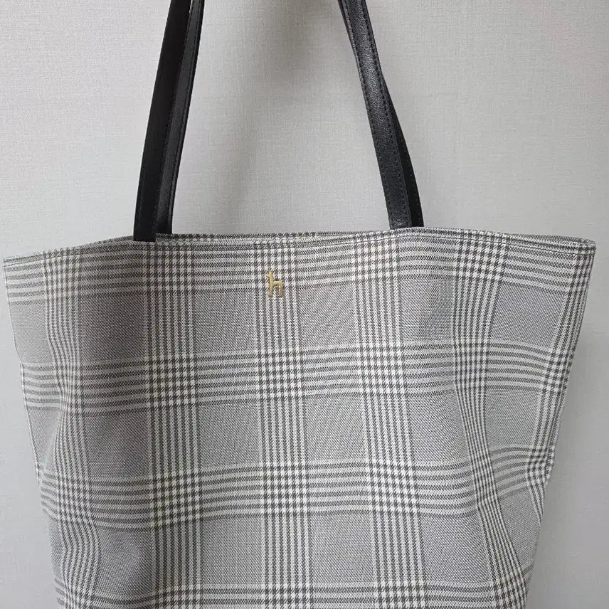 [BUNJANG] Hazzys Nylon Blend Shopper Bag (Gray Check Pattern) / [헤지스] 나일론 혼방 쇼퍼백(그레이 체크패턴)