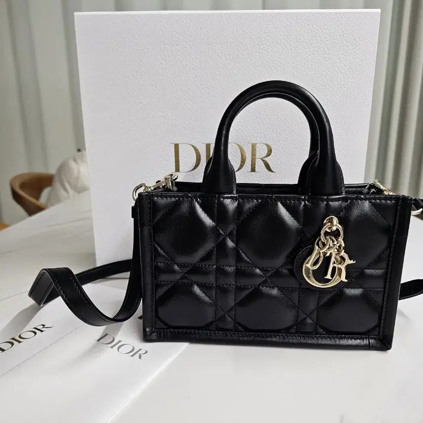 [BUNJANG] Dior Book Tote Mini / 디올 북도트 레더 까나쥬 새상품급