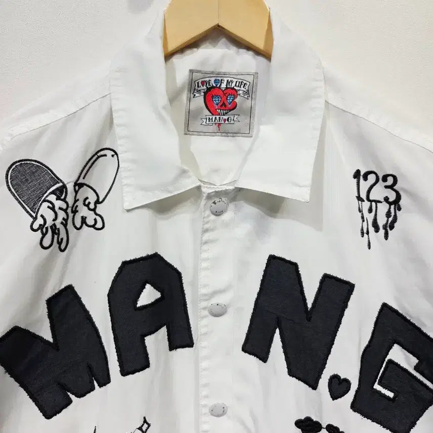 [BUNJANG] Graphiste Man.G White Embroidered Graphic Coach Jacket / Graphiste Man.G (만지) 화이트 자수 그래픽 코치 자켓