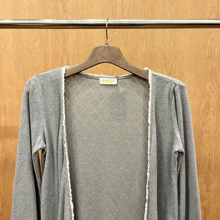 [BUNJANG] Beams Boy Frill Cutoff Waist Strap Cardigan Gray / 빔즈 보이 긴팔 가디건 프릴 컷오프 웨이스트 스트랩 디테일 그레이