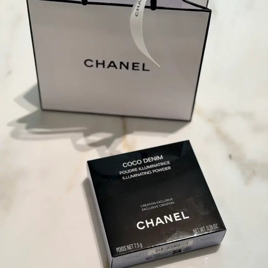 [BUNJANG] Chanel Coco Denim Highlighter with Pouch / 미개봉) 국문탭) 샤넬 코코 데님 하이라이터 (샤넬 대형 파우치 증정)