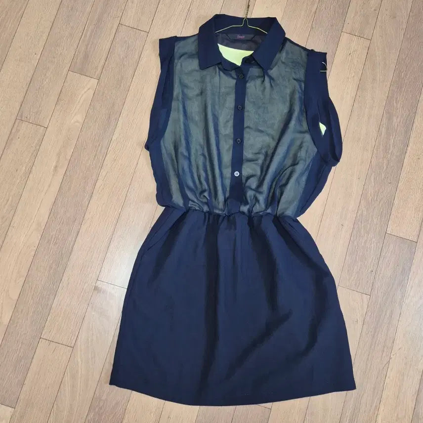 [BUNJANG] Soup Navy Sheer Collar Dress / Soup 네이비 시스루 카라 원피스 66