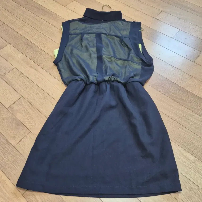 [BUNJANG] Soup Navy Sheer Collar Dress / Soup 네이비 시스루 카라 원피스 66