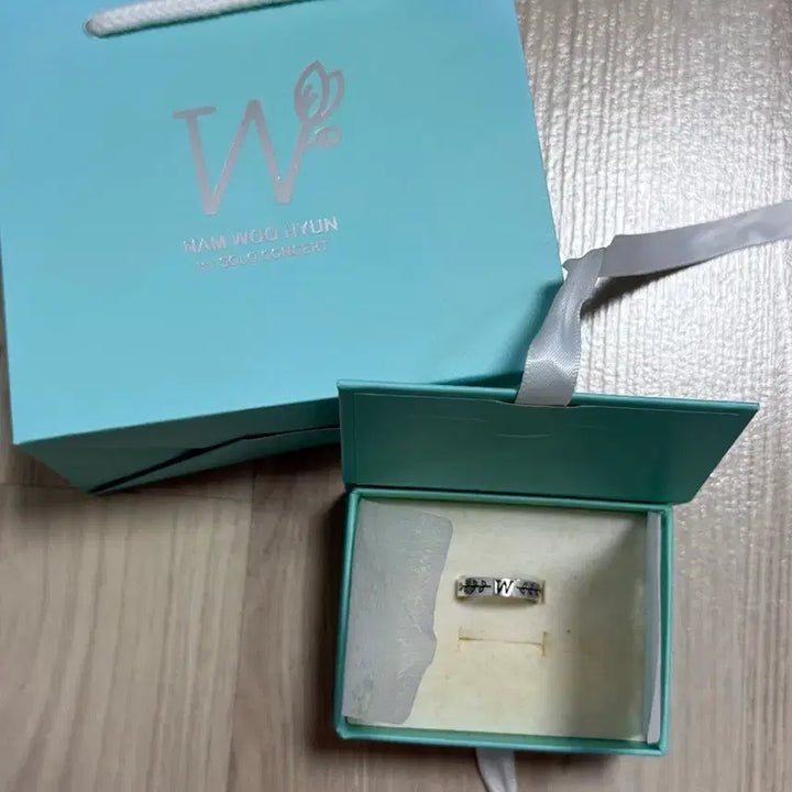 [BUNJANG] Nam Woohyun Ring / 남우현 식목일1 반지 판매합니다