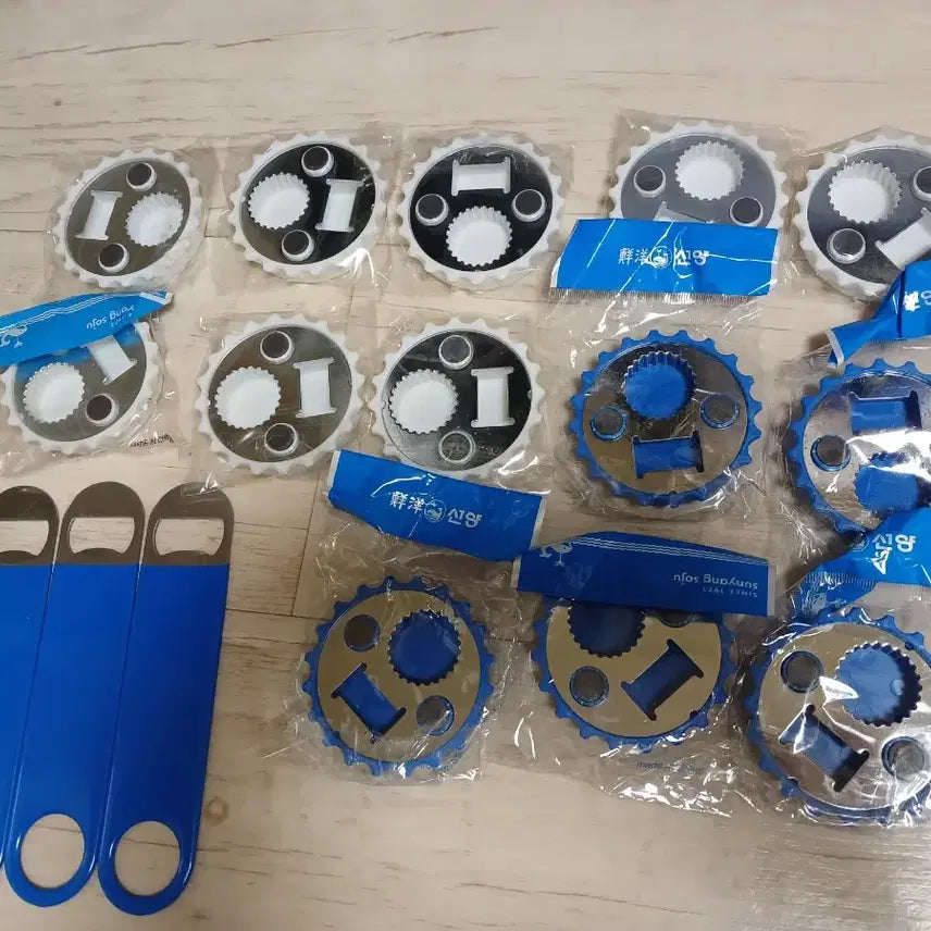[BUNJANG] Sun Yang Soju Magnet Bottle Opener and Acrylic Mirror Bundle / 선양소주 자석 병따개.아크릴거울 일괄가격
