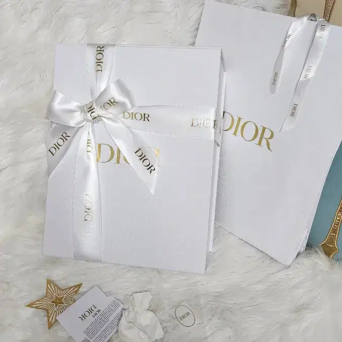 [BUNJANG] Dior Lady Dior Small Box Set with Shopping Bag / 10-1)디올레디백 미듐가방박스셋트 (2번두껑식박스+쇼핑백 가격임)