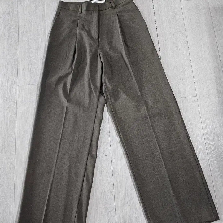 [BUNJANG] Tuck Slacks Pants / (새상품)핀턱 슬랙스 팬츠