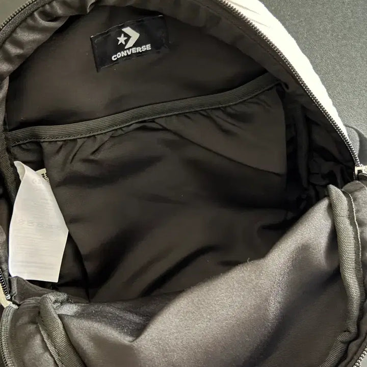 [BUNJANG] BLACKPINK Rosé Converse MadeMe Backpack / 로제 백팩 컨버스 메이드미 백팩