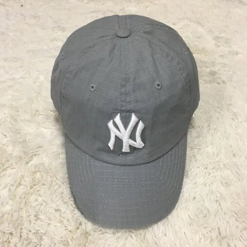 [BUNJANG] MLB New York Yankees Embroidered Cap / MLB 뉴욕양키스 자수 모자 볼캡
