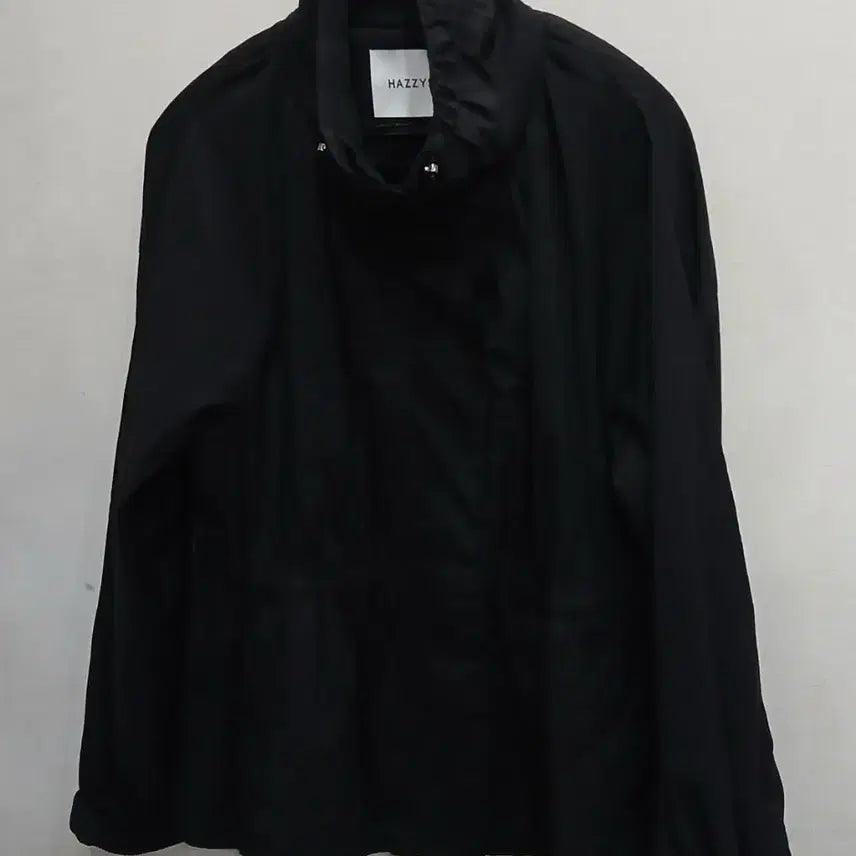 [BUNJANG] Hazzys Black Windbreaker Jacket Spring Collection / 헤지스 블랙 바람막이 자켓  봄제품