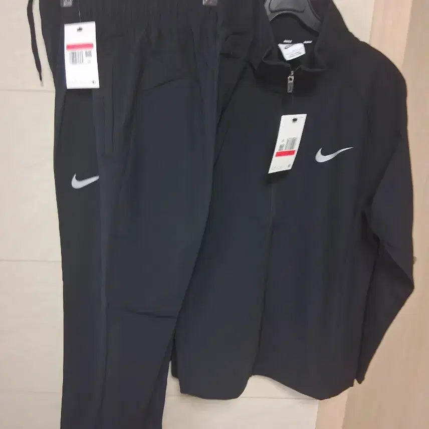 [BUNJANG] Nike Training Suit Set (Spring/Autumn) - Size L / 나이키 트레이닝복 춘추용 세트 L