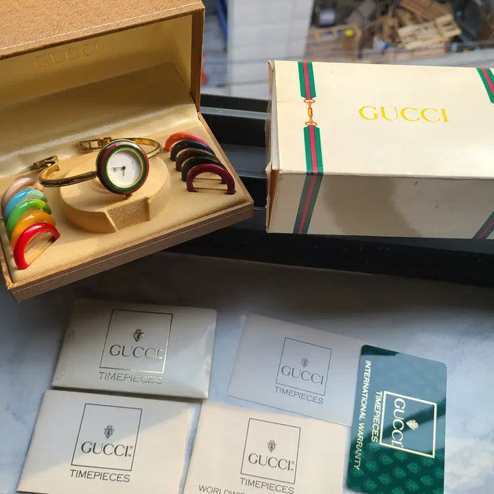 [BUNJANG] Gucci Classic Ring Watch / [정품] 구찌 클래식 링워치 링시계 금장 여성용