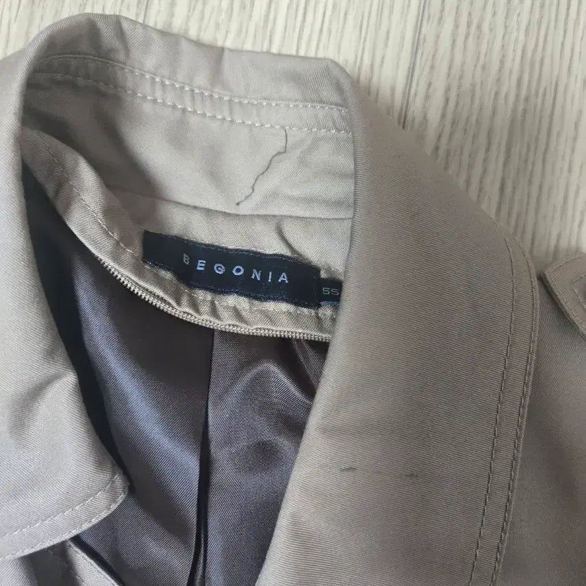 [BUNJANG] Beige Women's Trench Coat / 베이지색 여성 트렌치 코트