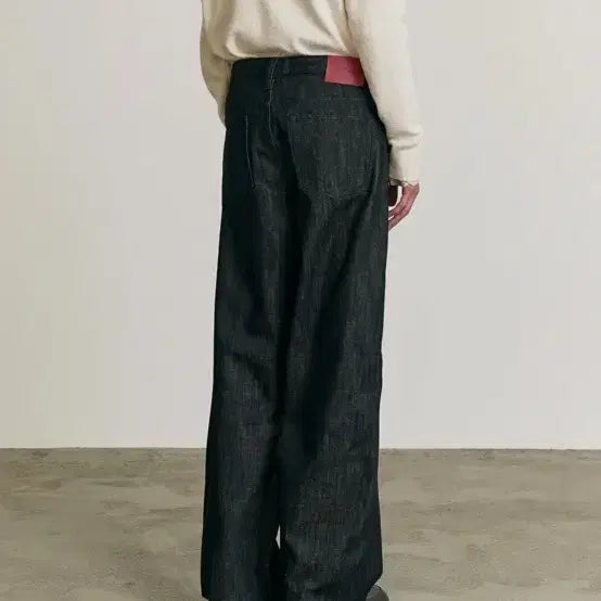 [BUNJANG] Partners Two-Tuck Wide Black Jeans (Size M +3cm Length) / 포트너스 투턱 와이드 블랙진 새상품
