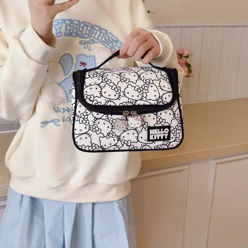 [BUNJANG] Sanrio Hello Kitty Polyester Storage Bag / 산리오 헬로 키티 여성용 폴리에스터 수납 가방