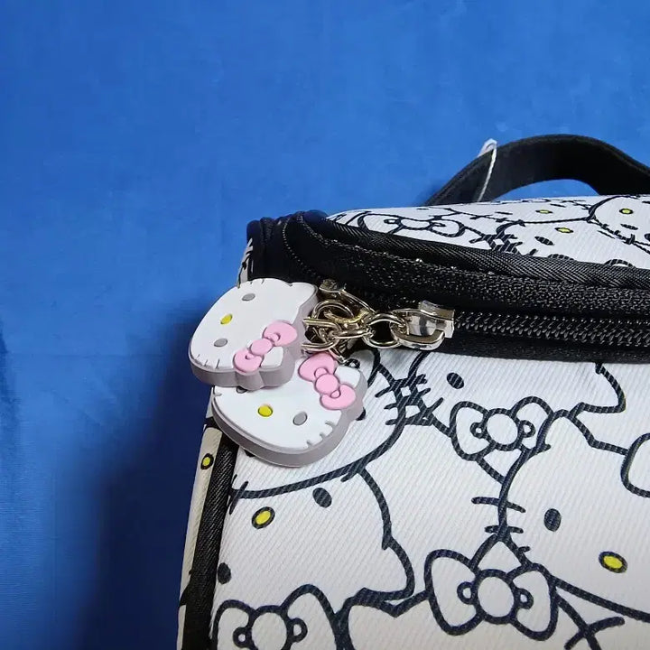 [BUNJANG] Sanrio Hello Kitty Polyester Storage Bag / 산리오 헬로 키티 여성용 폴리에스터 수납 가방