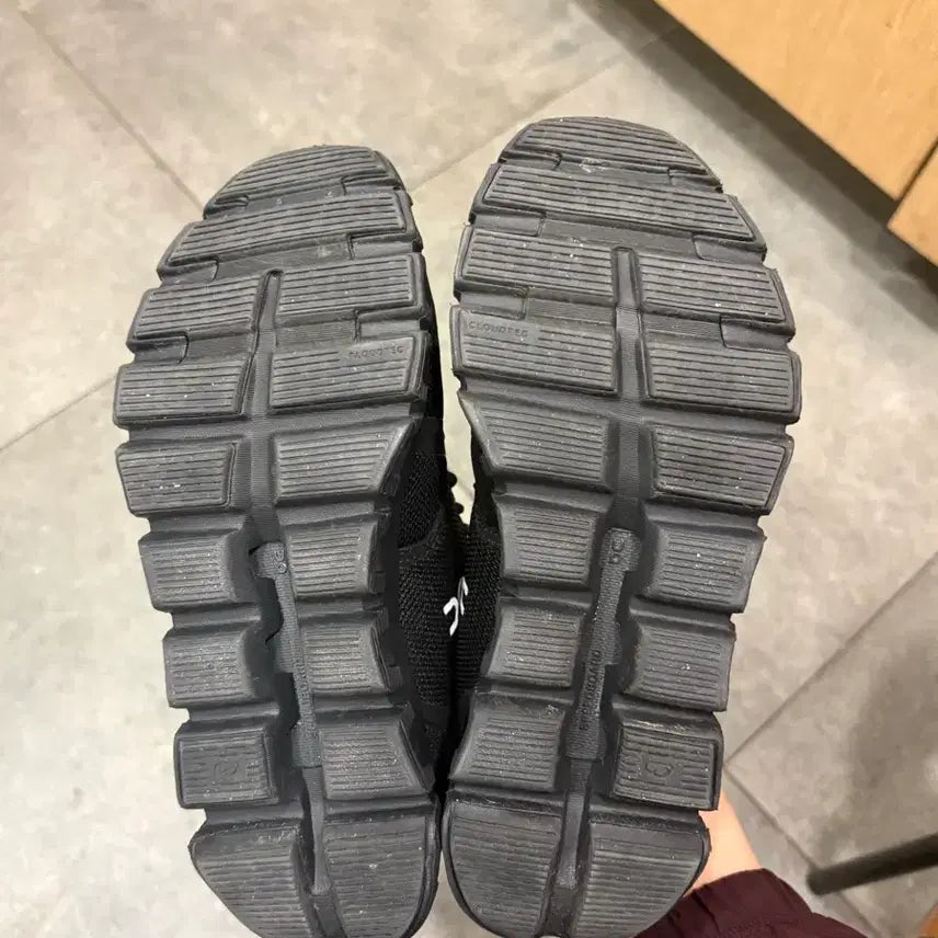 [BUNJANG] On Learning Cloud 6 Size 37 / 온러닝 클라우드 6 사이즈 37