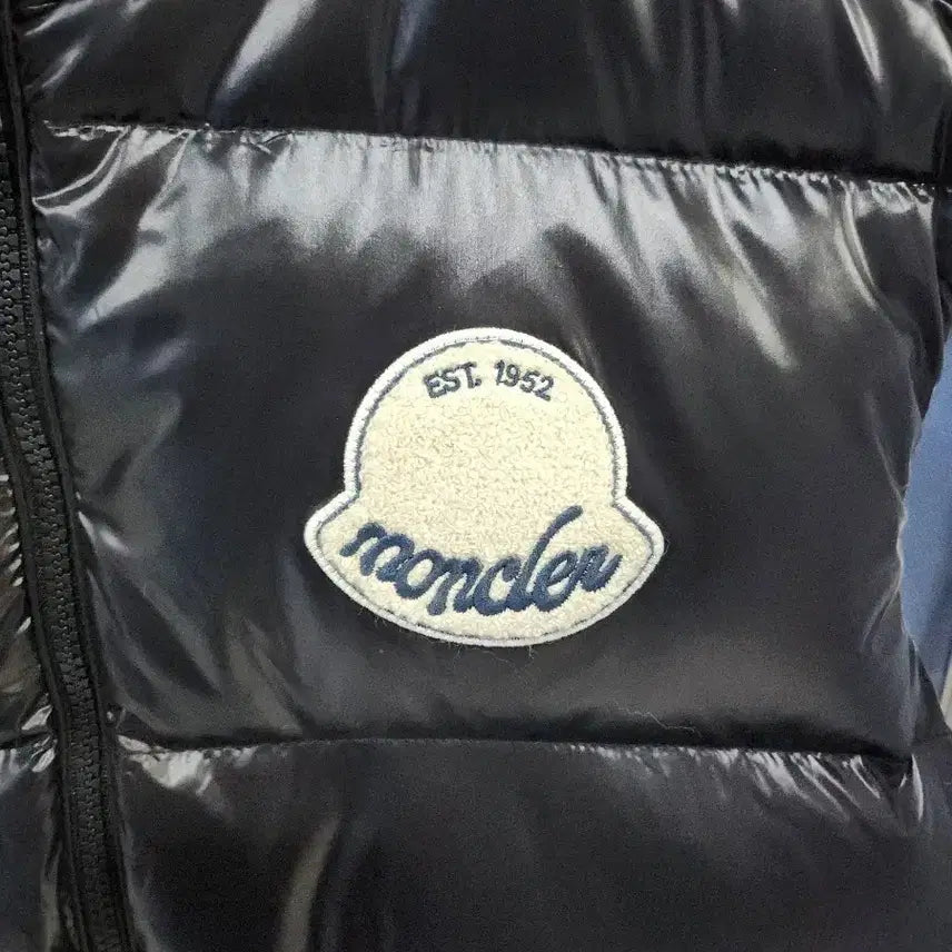 [BUNJANG] Moncler Vest / 몽클 조끼