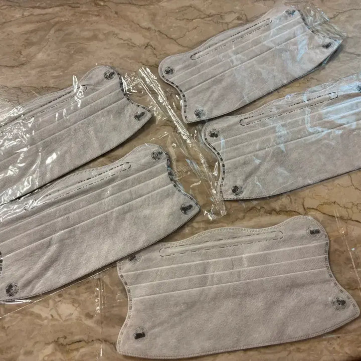 [BUNJANG] Iris Misfit Face Mask (5 sheets) / 일본 아이리스 미핏 얼굴 소멸 마스크 5장