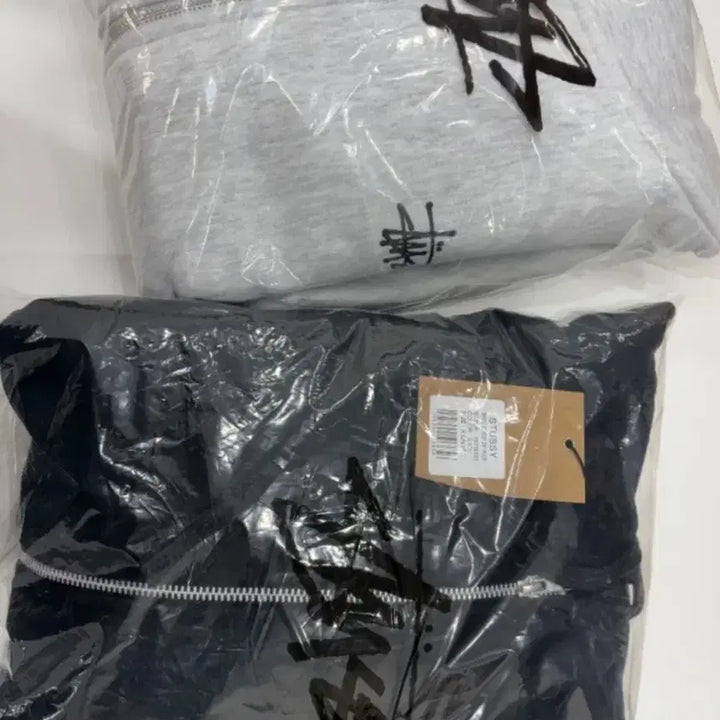 [SOLD OUT] 스투시 후드집업 (미개봉 새상품)